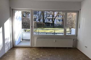 Wohnung mieten in 81477 München, Stilvolle, modernisierte 2-Zimmer-Hochparterre-Wohnung mit Balkon in Solln, München