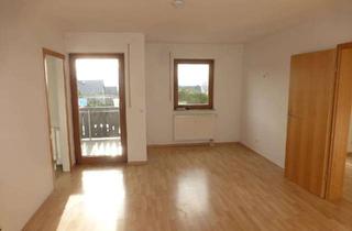 Wohnung mieten in 09337 Hohenstein-Ernstthal, Grosszügige 4-Raum Wohnung mit EBK und Stellplatz am Hasenhügel