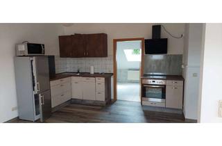 Wohnung mieten in Max-Reger-Str. 16, 96317 Kronach, Ruhige 1-Zimmer Dachgeschosswohnung über Kronach