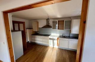 Wohnung mieten in 71272 Renningen, 3,5-Zimmer Wohnung mit Altbaucharme und vielen Details zentral in Renningen Malmsheim