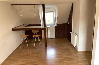 Wohnung mieten in 65936 Sossenheim, 2-Zimmer-Dachgeschosswohnung mit Pantryküche und Bartresen