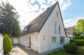 Einfamilienhaus kaufen in 81375 München, AIGNER - Freistehendes Einfamilienhaus mit traumhaftem Garten in Hadern