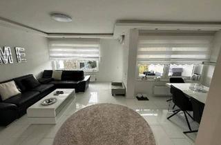 Reihenhaus kaufen in 42111 Wuppertal, Wuppertal - Modernisiertes Reihenhaus in beliebter Wohnlage Uellendahl