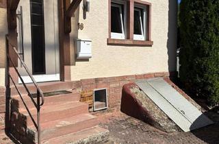 Doppelhaushälfte kaufen in 97903 Collenberg, Collenberg - Doppelhaushälfte mit Garten und Potential für mehr !