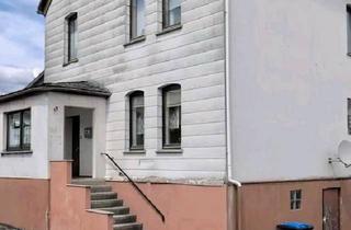 Haus kaufen in 35685 Dillenburg, Dillenburg - Zweifamilienhaus Dillenburg-Manderbach