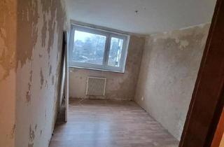 Wohnung kaufen in 51647 Gummersbach, Gummersbach - Renovierungsbedürftige Wohung in Gummersbach Bernberg