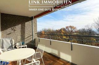 Wohnung kaufen in 70599 Asemwald, Altersgerechte 4,5-Zi.-Wohnung mit toller Aussicht, Sonnenbalkon und TG-Stellplatz***