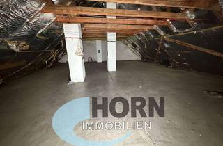 Wohnung kaufen in 97421 Schweinfurt, Dachwohnungen (unausgebaut), 2 Wohneinheiten mit 2 Garagen