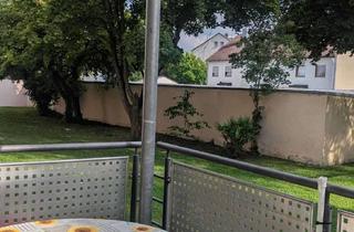 Wohnung kaufen in Paul-Reusch-Straße 18a, 86167 Lechhausen, Zentrale 3-Zimmer-Wohnung mit Balkon