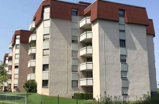 Wohnung kaufen in Konrad-Adenauer-Straße 42, 72108 Rottenburg, Rottenburg liegt Ihnen zu Füßen: Stilvolle, modernisierte 3,5-Zimmer Dachgeschosswohnung mit Balkon