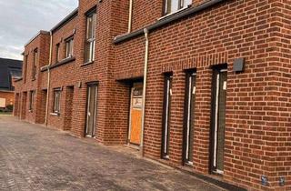 Wohnung mieten in 26871 Papenburg, 3 x 3-Zimmer Wohnung im Reihenhaus mit einer Terasse in Aschendorf! Ab 01.02.2026