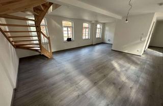 Wohnung mieten in 91126 Schwabach, Schwabach (110 m²) – Charmante 2,5-Zi-Maisonette mit Dachterrasse & Stellplatz