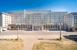 Sozialwohnungen mieten in Karl-Marx-Allee 83, 10243 Friedrichshain, Handwerkerobjekt zum selbst renovieren in Friedrichshain neu zu vermieten - WBS erforderlich !