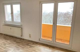 Wohnung mieten in Krondorfer Straße 121, 06766 Bitterfeld-Wolfen, Treppenbonus: Zwei Kaltmieten geschenkt