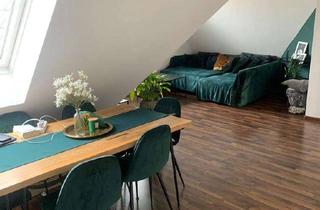 Wohnung mieten in Okenstraße 77, 77652 Offenburg, Helle 2,5-Zimmer Dachgeschosswohnung mit Balkon in Offenburg