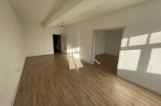 Wohnung mieten in Lindenring 45, 06618 Naumburg, Großzügige 4-Zimmer-Mietwohnung mit Balkon – frisch renoviert, sehr hell und ideal für Familien