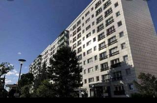 Wohnung mieten in Höchste Straße 10, 10249 Friedrichshain, Drei-Zimmer-Wohnung 2 Stationen vom Alexanderplatz ab sofort bezugsfrei