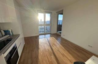 Wohnung mieten in 20457 HafenCity, Wohnen in der HafenCity mit Blick auf Elbe und Baakenhafen zum 01.01.2026