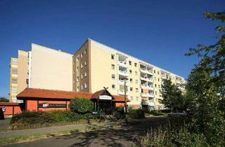 Wohnung mieten in Strindbergstraße 11, 18106 Evershagen, Ihr Renovierungsprojekt - 3-Raumwohnung in Evershagen - individuell gestalten!