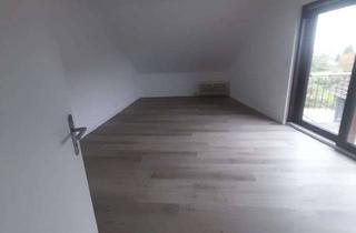 Wohnung mieten in 51381 Bergisch Neukirchen, Helle 3-Zimmer Wohnung mit Balkon in Leverkusen-Bergisch Neukirchen - Erstbezug nach Renovierung