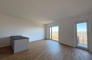 Wohnung mieten in Danziger Straße, 73760 Ostfildern, Hochwertige 3-Zimmer-Wohnung mit Balkon und Neckartalblick