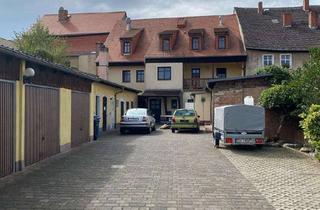 Garagen mieten in Magdeburger Straße, 14806 Bad Belzig, Einzelgarage direkt am Kirchplatz zu vermieten!