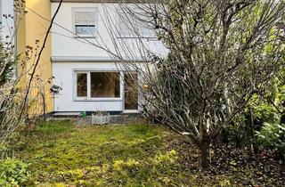 Haus kaufen in Oertzenweg 22b, 14163 Zehlendorf, Zehlendorf: Charmantes Reihenmittelhaus mit Sauna und Garten!