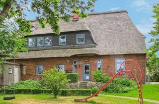 Haus kaufen in 23845 Dreggers, Landleben pur: Fachwerkhaus unter Reet mit vielfältigen Nutzungsmöglichkeiten in Dreggers