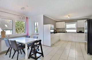 Einfamilienhaus kaufen in 71263 Weil der Stadt, Vollunterkellertes Einfamilienhaus mit moderner Küche und großer Sonnenterrasse!