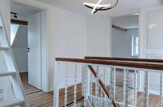 Einfamilienhaus kaufen in 91555 Feuchtwangen, Liebevoll saniertes Einfamilienhaus mit Balkon und kleinem Garten im Zentrum von Feuchtwangen