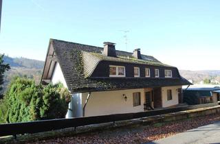 Haus kaufen in 65817 Eppstein, Freistehendes Zweifamilienhaus in ruhiger Waldrandlage