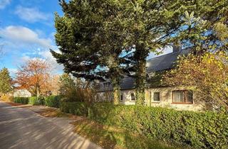 Haus kaufen in 24398 Dörphof, Großzügige, sanierungsbedürftige Haushälfte auf großem Grundstück in Feldrandlage