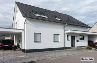 Einfamilienhaus kaufen in Hauptstraße XX, 53721 Siegburg, Freistehendes Einfamilienhaus