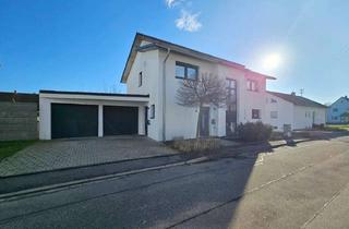 Einfamilienhaus kaufen in 89584 Ehingen, EFH mit ELW für Eigennutzer/Kapitalanlage, KfW 55, mit lukrativ vermieteter ELW