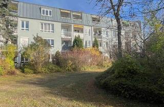 Anlageobjekt in 81927 Bogenhausen, Helle 2-Zimmer-Wohnung zentral gelegen und mit Blick ins Grüne, inklusive Stellplatz