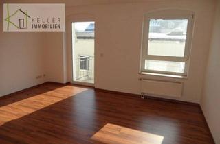 Wohnung mieten in Sidonienstraße 7a, 08412 Werdau, Zentral gelegene 2-Raum-Wohnung mit Küchenmöblierung und Süd-Balkon - überdachter PKW-Stellplatz im Haus