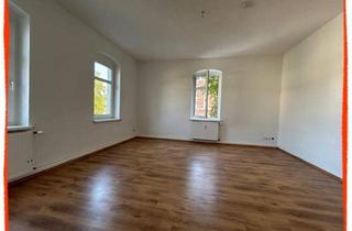 Wohnung mieten in Kirchberger Straße 52, 08112 Wilkau-Haßlau, 2-Zimmer-Wohnung mit schönem Bad in Wilkau-Hasslau, helle Räume, preiswert zu vermieten!