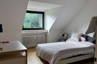 Wohnung mieten in Voßbusch 18, 45133 Bredeney, Helle 3-Zimmer Dachgeschosswohnung in Essen-Bredeney