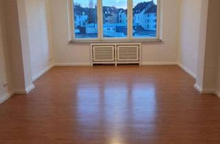 Wohnung mieten in Mülheimer Straße 134, 47057 Neudorf-Nord, Geräumige 5-Zimmer-Wohnung in Duisburg mit Balkon