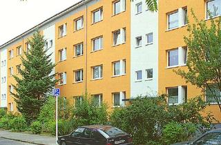Sozialwohnungen mieten in Balatonstraße, 10319 Friedrichsfelde, Wohnung ohne WBSMaler- und Tapezierarbeiten erforderlich