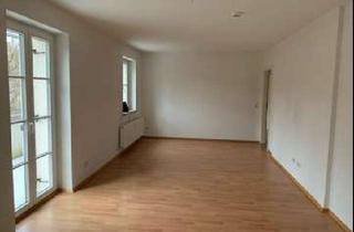 Wohnung mieten in Krugstr. 91, 90419 Nürnberg, Groß und modern direkt am Pegnitzgrund mit riesigem Balkon!