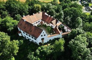 Wohnung mieten in 84098 Hohenthann, Wohnen auf einer Burg