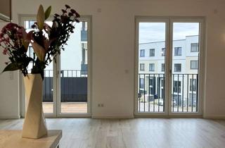 Wohnung mieten in 12109 Mariendorf, Erstbezug 2. OG Quartier HUGOS: Schöne 2-Zimmer Wohnung mit Balkon und Aufzug in Berlin-Mariendorf