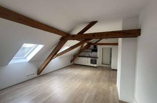Wohnung mieten in 85669 Pastetten, Schicke 1-Zimmer-Wohnung mit EBK im Dachgeschoss
