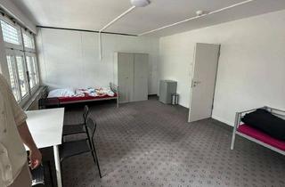 Gewerbeimmobilie mieten in 10365 Lichtenberg, Betriebsbereite Unterkunft mit 300 Betten