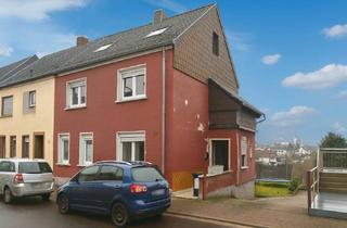 Mehrfamilienhaus kaufen in 66386 St. Ingbert, Ein-/Mehrfamilienhaus mit großem Grundstück, Garage & Ausbaupotenzial – St. Ingbert, Spieser Straße