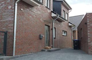 Haus mieten in Herzogin-Elisabeth-Straße 10, 38159 Vechelde, Doppelhaushälfte mit 4 Zimmern und Garage in Vechelde zu vermieten