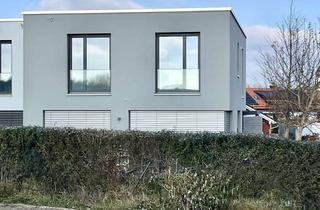 Haus mieten in 86938 Schondorf, Luxuriöse DHH in kubischem Design