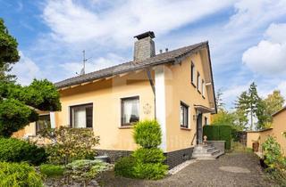 Einfamilienhaus kaufen in 53881 Euskirchen, Freistehendes Einfamilienhaus mit großem Grundstück in Euskirchen-Kirchheim!