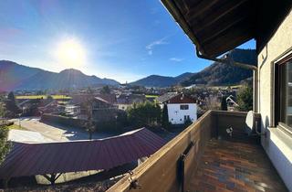 Wohnung kaufen in 83324 Ruhpolding, Ruhige helle 3-Zi.-ETW mit fantastischem Ausblick vom Südbalkon